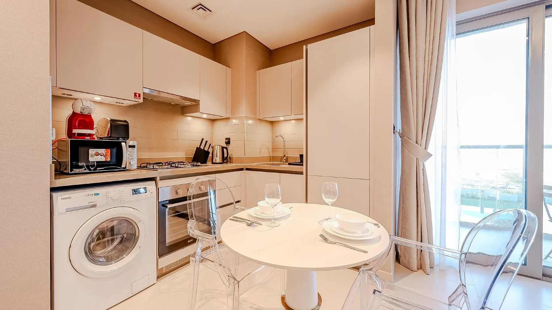 Extravagant 1Bdr Apartment In Mbr City Close To Downtown Dubaj