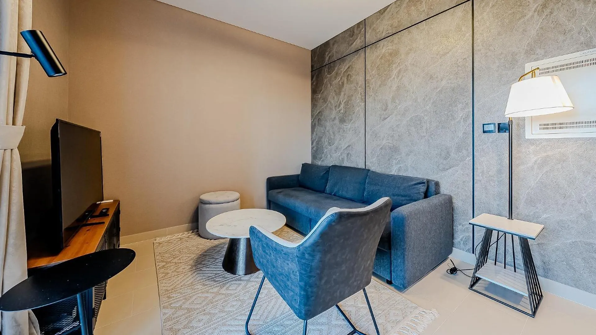 Extravagant 1Bdr Apartment In Mbr City Close To Downtown Dubaj