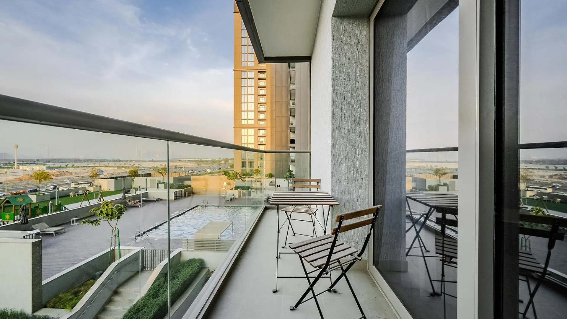 Extravagant 1Bdr Apartment In Mbr City Close To Downtown Dubai United Arab Emirates